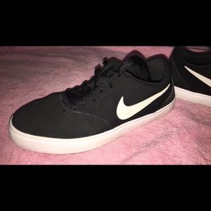 Nike sb shoes !:) 🌸